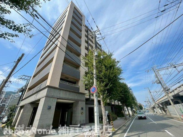 プレジール三ノ宮Ⅲの外観