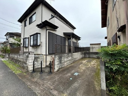 中古戸建　東松山市大字松山2356-243（期間限定現況販売）の外観