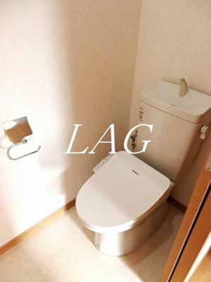 【トイレ】 | セゾンベルローズ | トイレです。