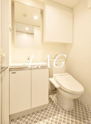 【洗面所】 | B CITY APARTMENT SHINAGAWA WEST | 独立洗面台です。