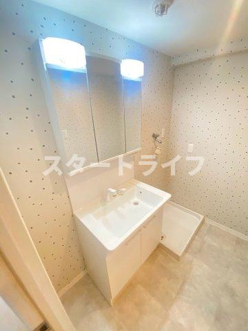 大阪市東淀川区東中島４丁目の賃貸マンションの洗面所