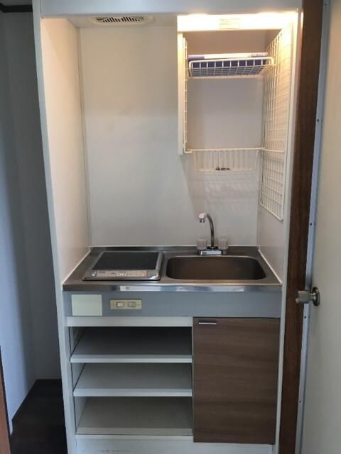 川崎市多摩区西生田３丁目のアパートのキッチン