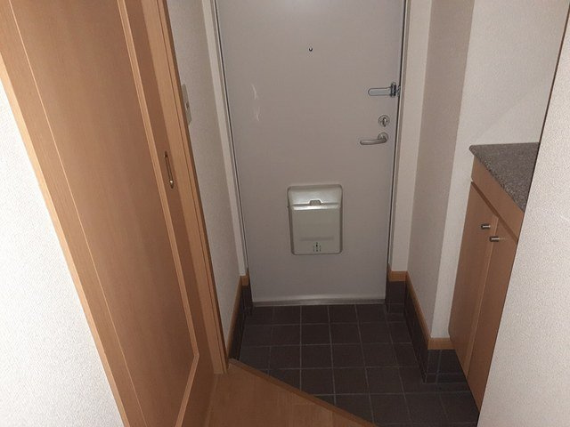 レインボー　スクエアの玄関