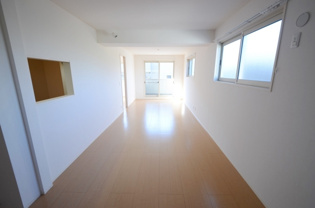２面採光の明るいお部屋です。