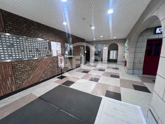 日商岩井京橋ハイツ　聖賢小学校区のロビー