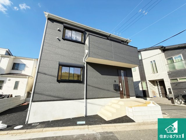 10(土)11(日)12(祝)現地説明会！◆藤井寺市川北　第2期　新築一戸建ての外観|安心の10年保証！外観を美しく保ち、雨水で汚れを落とします！気になることがありましたら、お気軽にお問い合わせください！