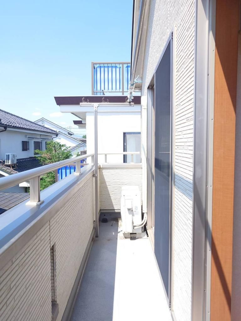 坂戸市鶴舞２丁目　中古売戸建のバルコニー