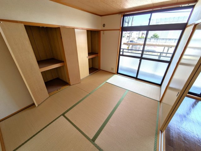 岡山市南区福島２丁目のアパートの和室