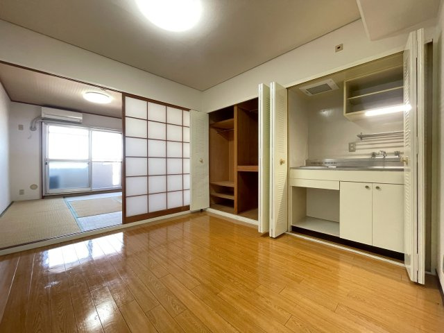 朝日プラザ高津Ⅱの居間・リビング