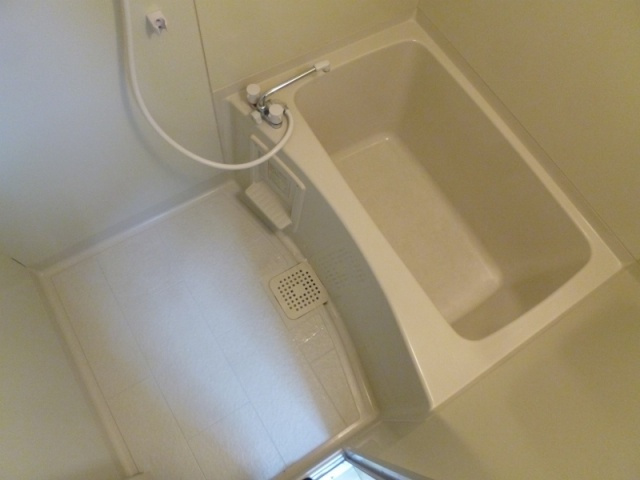 シンプルで使いやすい浴室です！