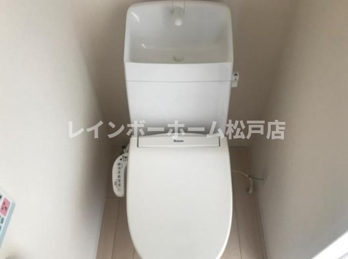ルボワ　le bois【非対面接客対応！】接客・申込・契約　オンライン＆LINE　相談可！のトイレ|落ち着いた色調のトイレです