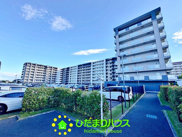 レーベン東鷲宮テラスの外観