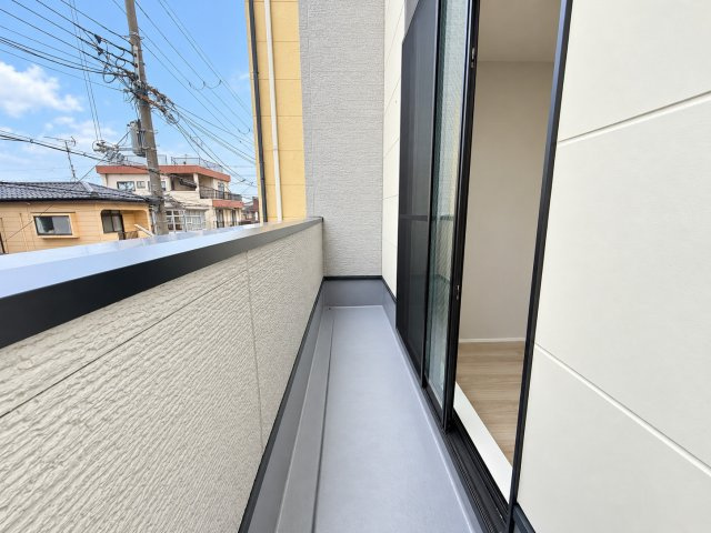 戸建 城陽市富野鷺坂山のバルコニー|２階バルコニー！南向きなので陽当り良好です
