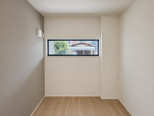 戸建 城陽市富野鷺坂山の洋室|１階洋室