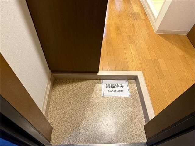 メインステージ白金高輪の玄関