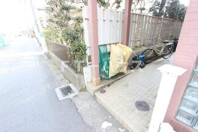 ジュネパレス津田沼第28のエントランス|別部屋写真