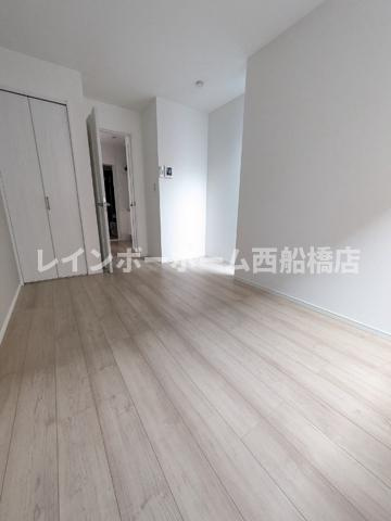 船橋市南三咲４丁目のアパートの寝室