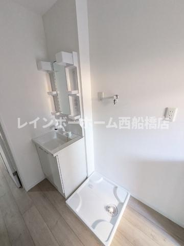 アリスワン南三咲の独立洗面台