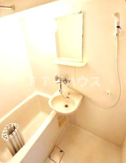 グランデュール本郷の浴室