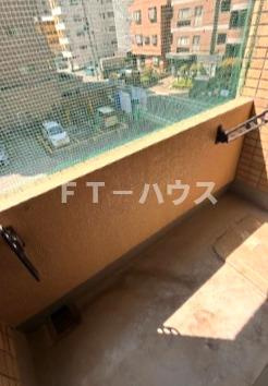 グランデュール本郷のバルコニー
