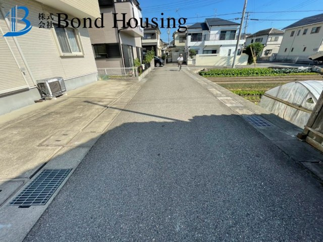 南東角地につき開放的です　玉津町今津　築15年のその他