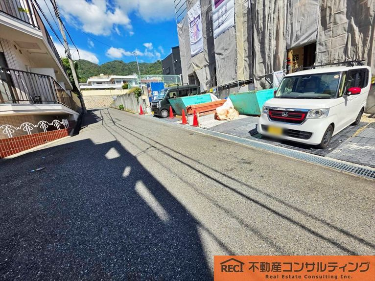 神戸市灘区鶴甲2丁目　新築戸建　2号棟の外観