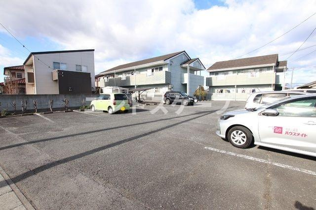 カイハイツⅡの駐車場|高崎、前橋のお部屋探しはエンドスケープまで！お客様の理想お聞かせ下さい♪