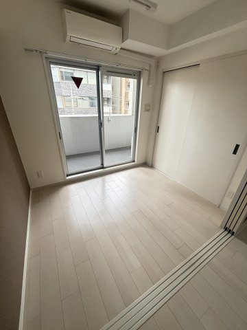 【寝室】