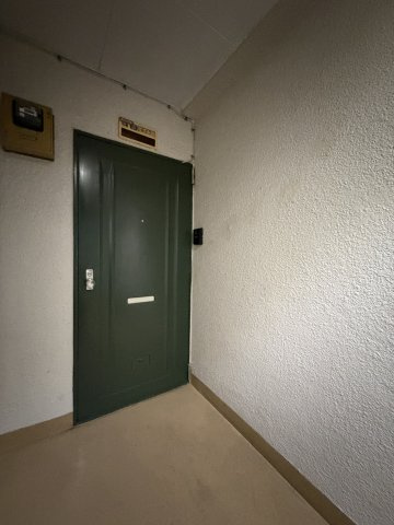 中野区本町４丁目の中古マンションの玄関