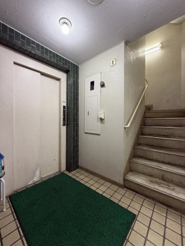 中野区本町４丁目の中古マンションのその他共用部分|エレベーター