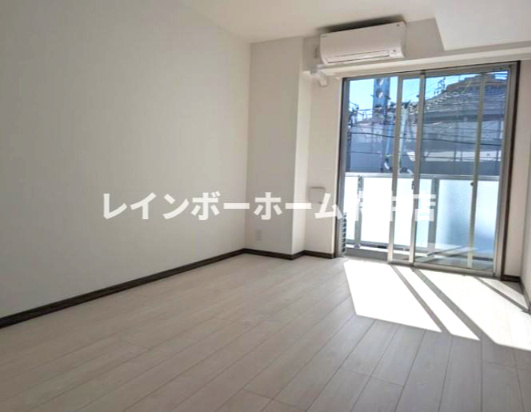 ジェノヴィア聖蹟桜ヶ丘の居間・リビング|※同施工会社参考写真