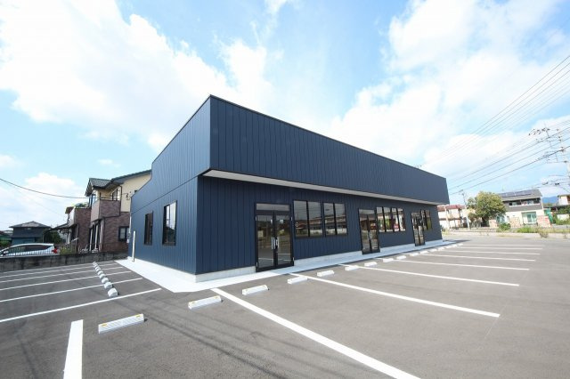 鹿沼市上野町テナントの外観|鹿沼駅西通り沿い　土地面積：1,057.61㎡