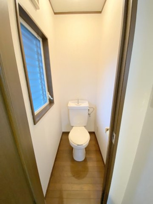 【トイレ】 | チェリーブラッサム | トイレです
