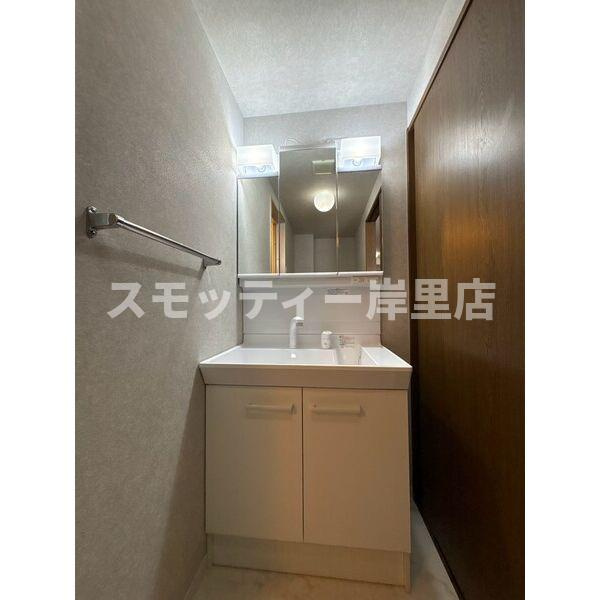 ボヌール御崎の独立洗面台