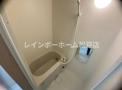 仲介手数料（賃料の1.10ヵ月）の50％OFF対象物件！の浴室