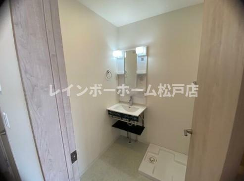 仲介手数料（賃料の1.10ヵ月）の50％OFF対象物件！の独立洗面台
