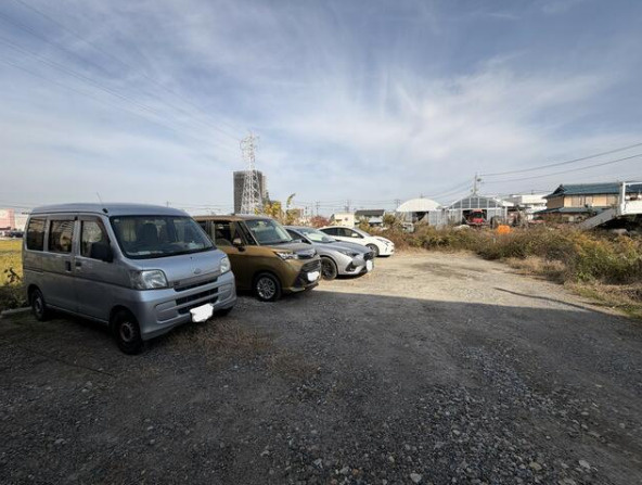 大府市 東新町２丁目　売り土地の前面道路含む現地写真