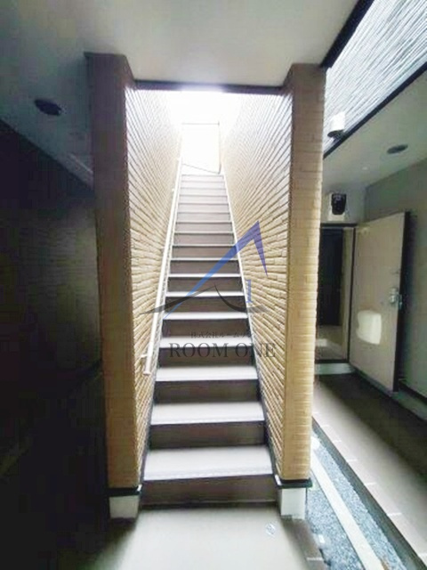 ラヴィ新小岩のその他共用部分|共用階段です。