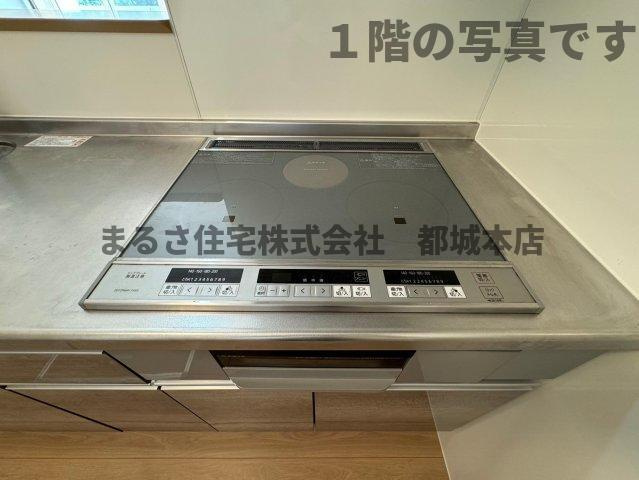 メゾン・ド・フルールのキッチン|１階の写真です