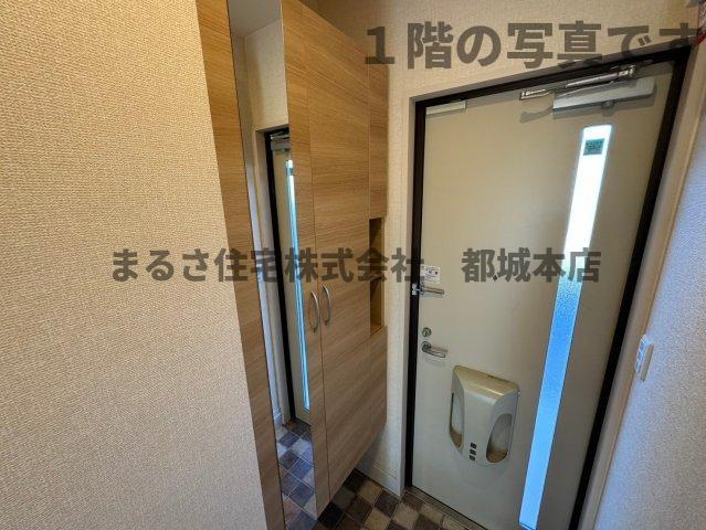メゾン・ド・フルールの収納|１階の写真です