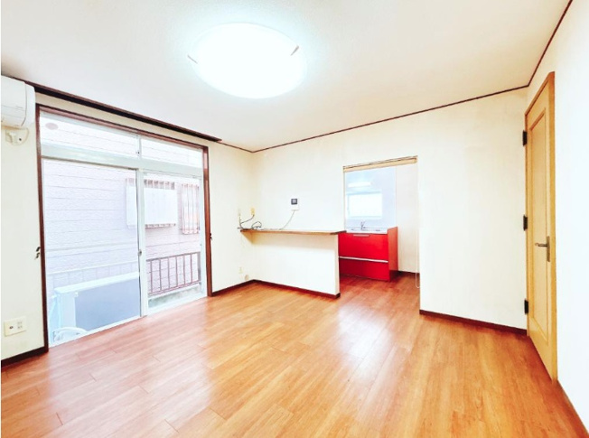 【居間・リビング】 | 花見川区こてはし台6丁目　中古戸建て | リビング