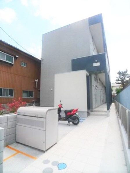 川口市坂下町３丁目のアパートの外観