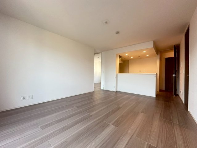 PALACEWEST千里丘Bの居間・リビング