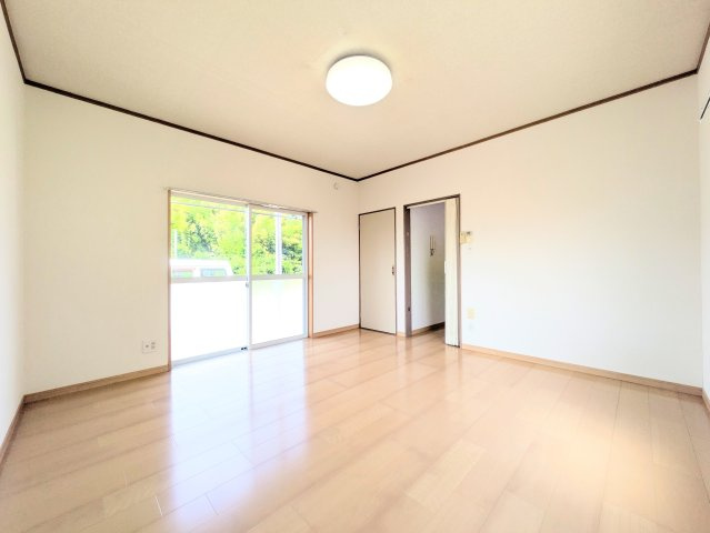 フライハイト島田の居間・リビング