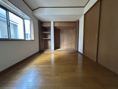 【洋室】 | 前田町戸建て | ２階洋室６帖