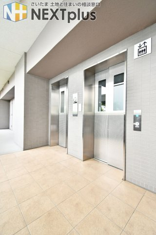 レーベン東鷲宮テラスのその他共用部分|エレベーターは二基完備で忙しい朝も安心！■『物件を今日見てみたい』など、当日のご案内も可能です。 どうぞお気軽にお電話下さい。近隣・同条件などの物件もまとめてご紹介も可能です。