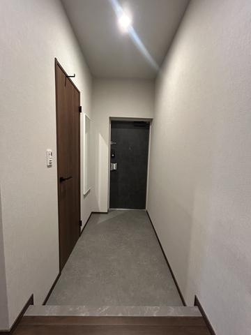 ルネフラッツ新小岩の玄関