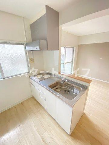 大阪市淀川区三国本町２丁目の賃貸マンションのキッチン