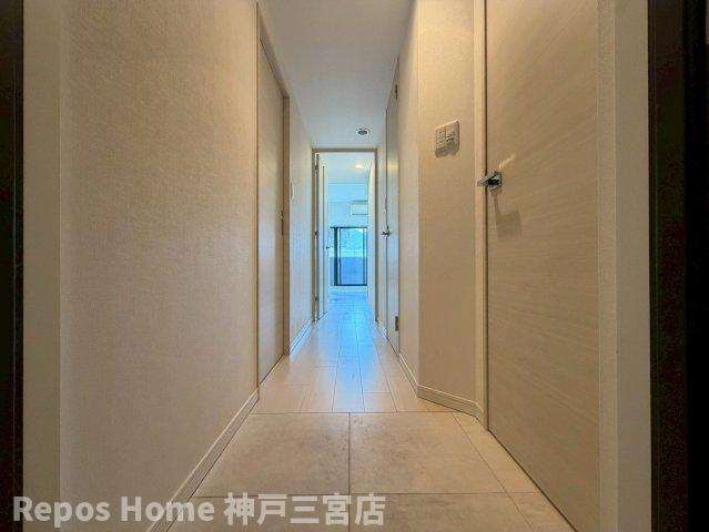 S-RESIDENCE神戸磯上通の玄関