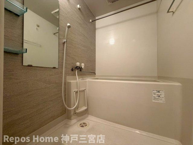 S-RESIDENCE神戸磯上通の浴室